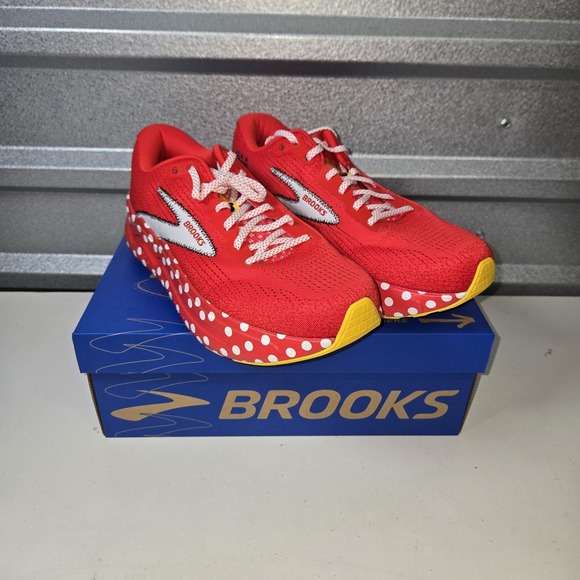 Brooks Other - Brooks Ghost Max 2 Minnie Mouse Men's Running Shoes Size 10 (D) runDisney | NEW